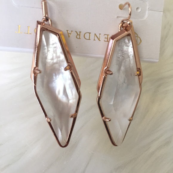 Kendra Scott Rose Gold Bexley Drop Earrings in Ivory Pearl - Picture 6 of 7